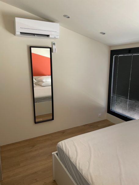 Miroir suspendu